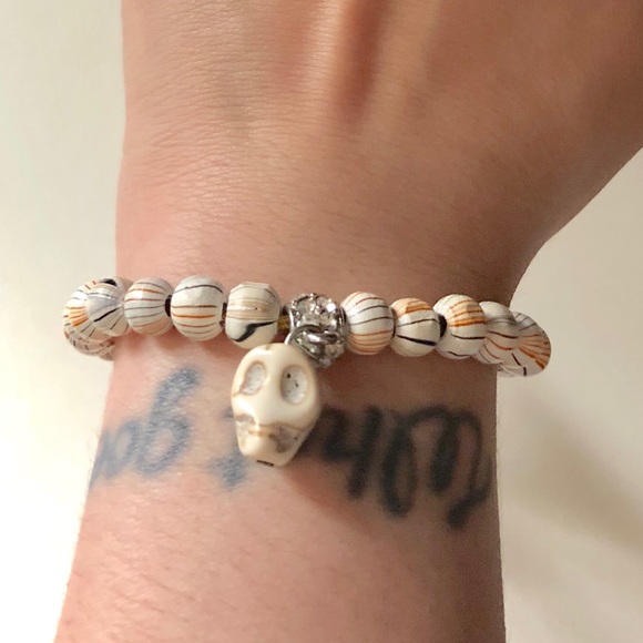 Multi-color Beaded Bracelet With Skull - Picture 4 of 4